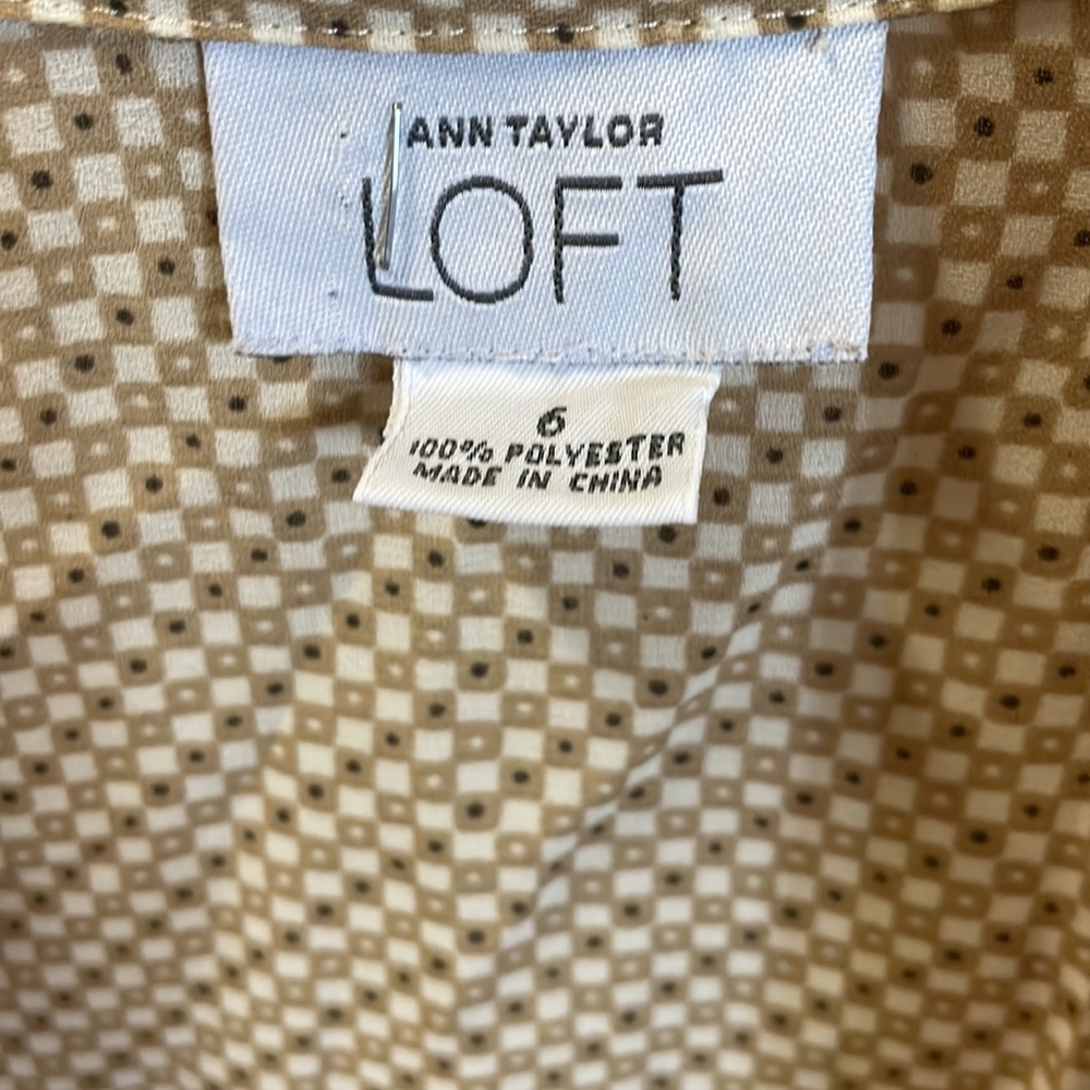 Loft button up blouse - Picture 2 of 3